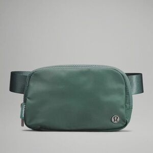 Lululemon Everywhere Belt Bag 1L *Tidewater Teal